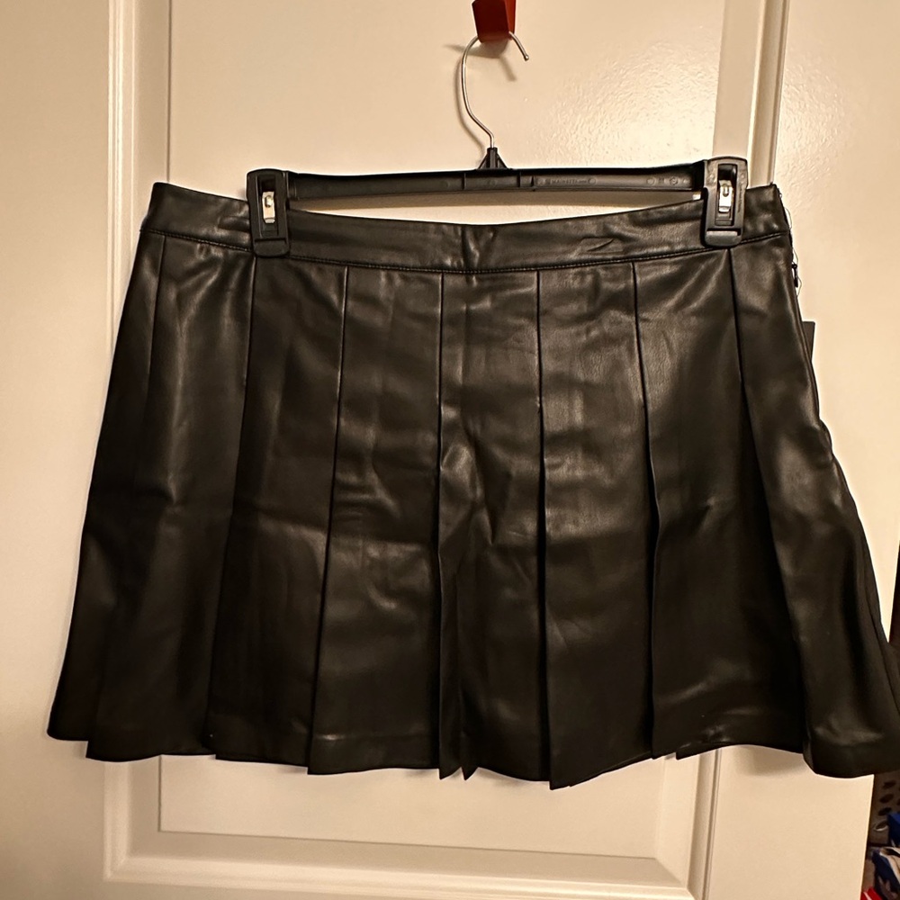 Black Leather Pleated Skirt